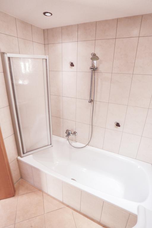 Ausserraingut Flachau Kamer foto